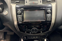 Harmaa Nissan Navara 2019 kuva 23.
