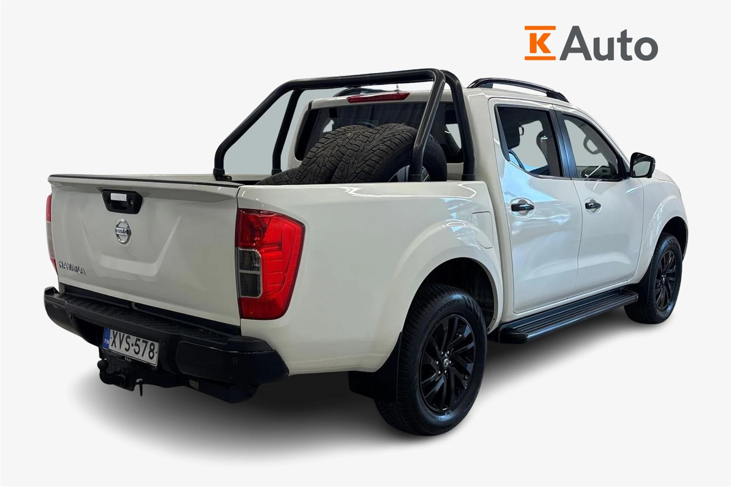 valkoinen Nissan Navara 2019 kuva 2.