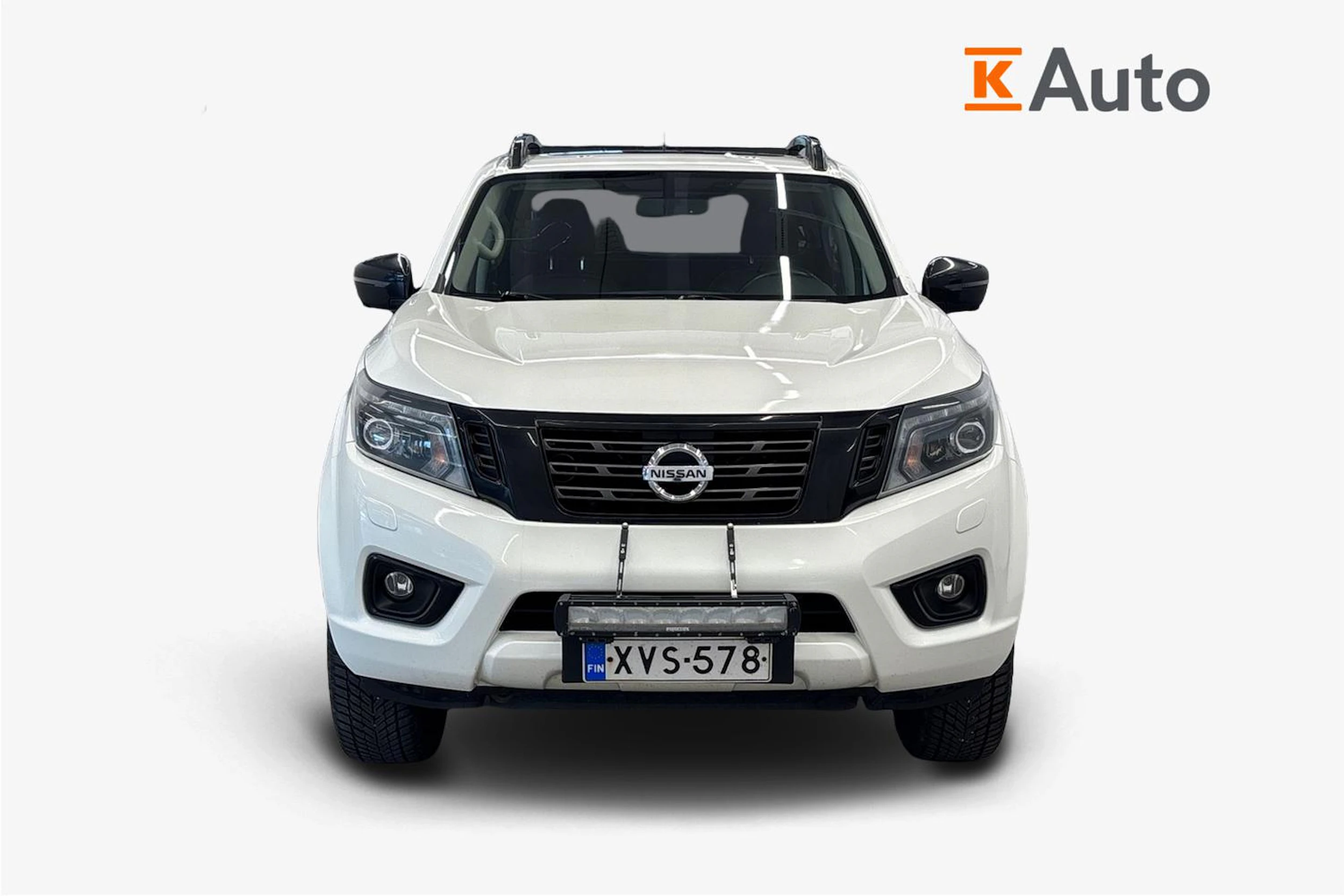 valkoinen Nissan Navara 2019 kuva 4.