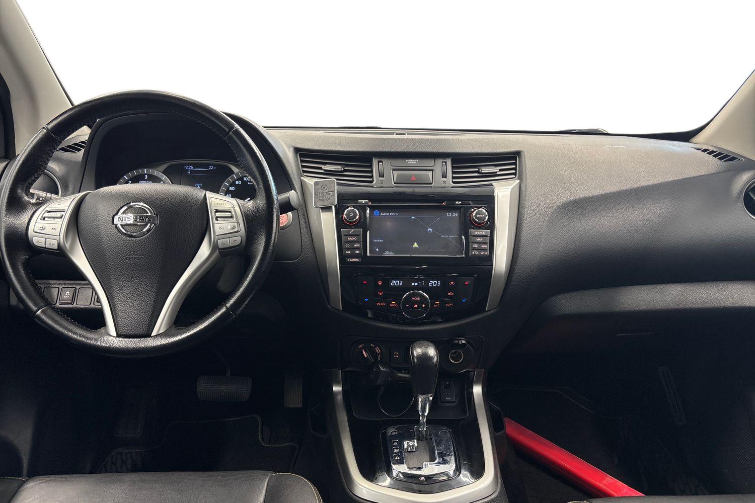 Nissan Navara 2019, photo 7/28
