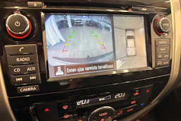 valkoinen Nissan Navara 2019 kuva 17.