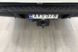 valkoinen Nissan Navara 2019 kuva 22.