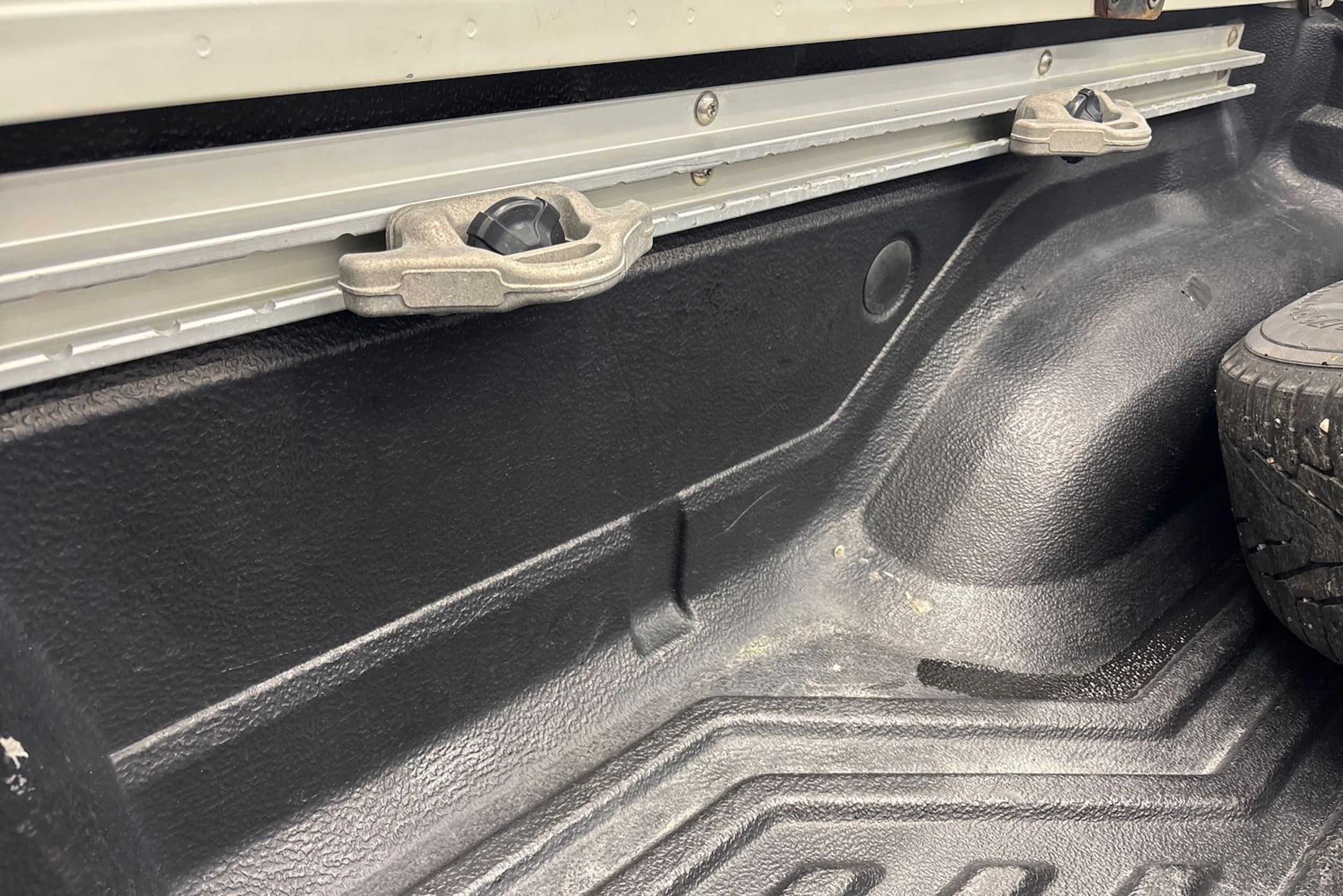 valkoinen Nissan Navara 2019 kuva 24.