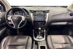 musta Nissan Navara 2020 kuva 7.