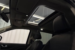 musta Nissan Navara 2020 kuva 19.