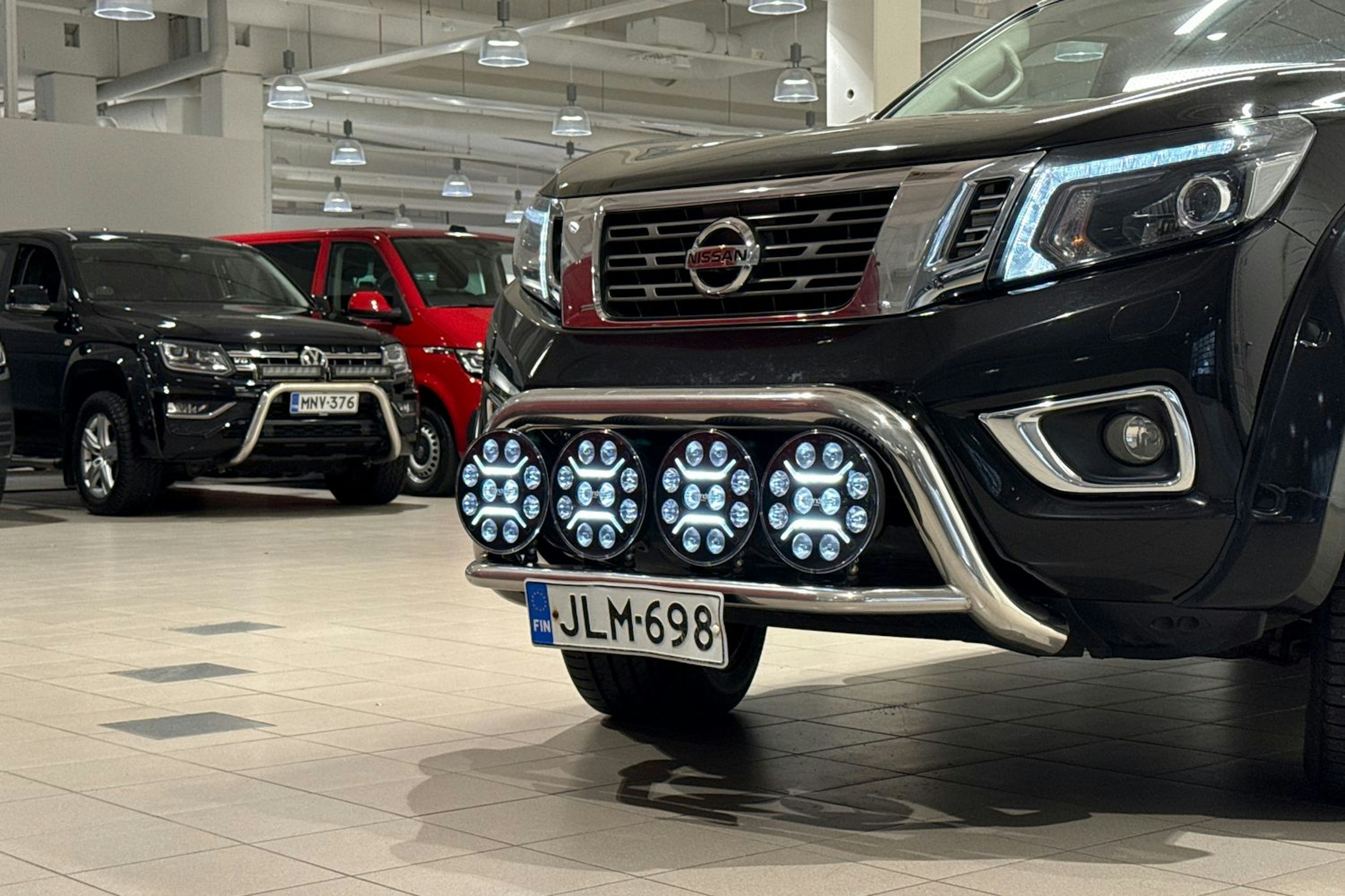 Musta Nissan Navara 2020 kuva 28.