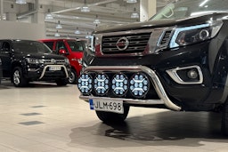 Musta Nissan Navara 2020 kuva 28.