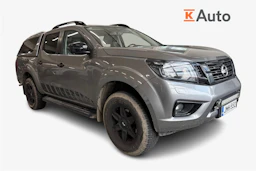 Harmaa Nissan Navara 2021 kuva 1.