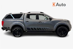 Harmaa Nissan Navara 2021 kuva 7.
