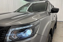 Harmaa Nissan Navara 2021 kuva 31.