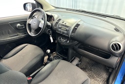 Sininen Nissan Note 2006 kuva 7.