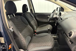 sininen Nissan Note 2006 kuva 15.