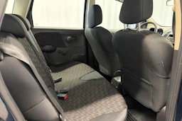 sininen Nissan Note 2006 kuva 16.