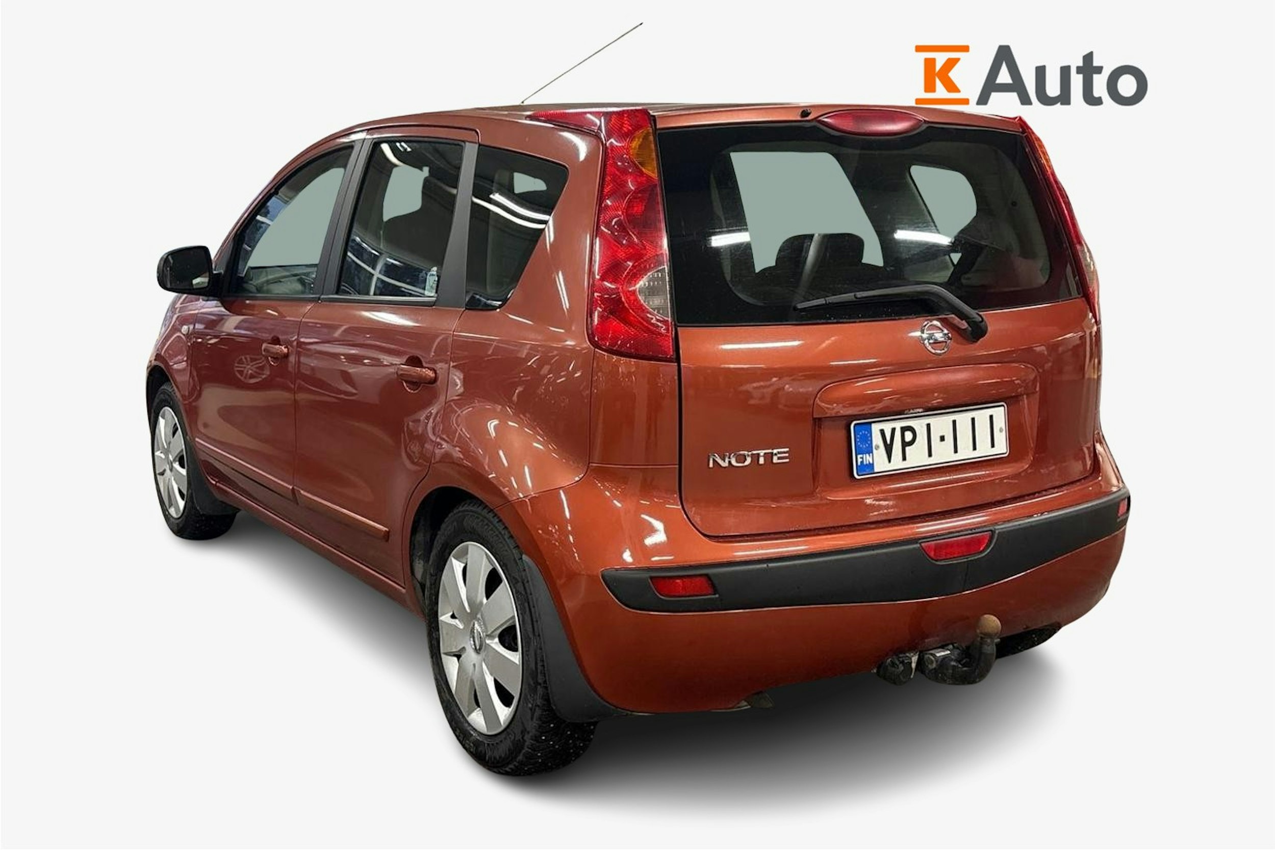 oranssi Nissan Note 2006 kuva 2.