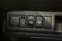 punainen Nissan Note 2007 kuva 19.