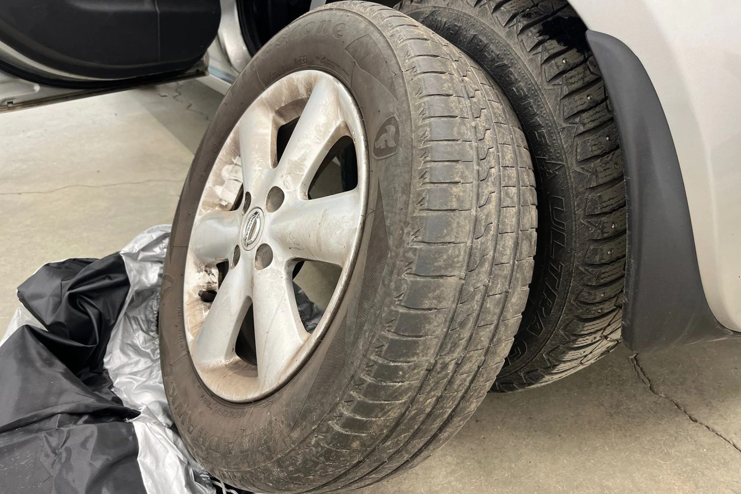 Hopea Nissan Note 2008 kuva 11.