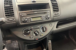 Hopea Nissan Note 2008 kuva 15.