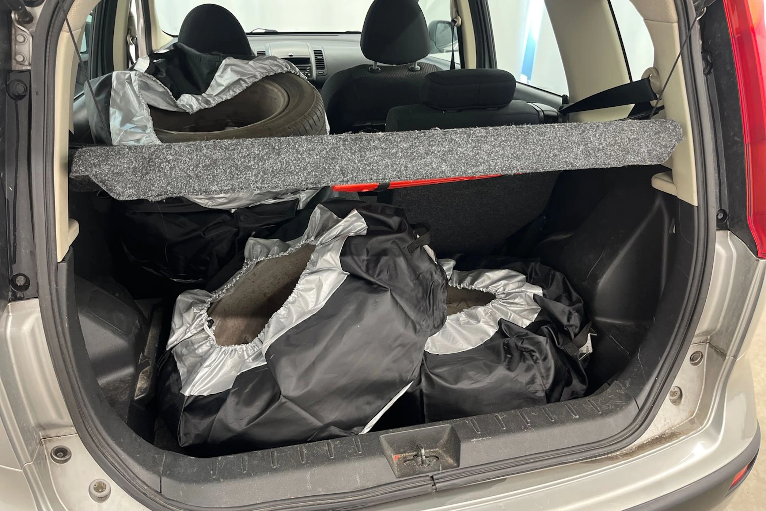 Hopea Nissan Note 2008 kuva 21.