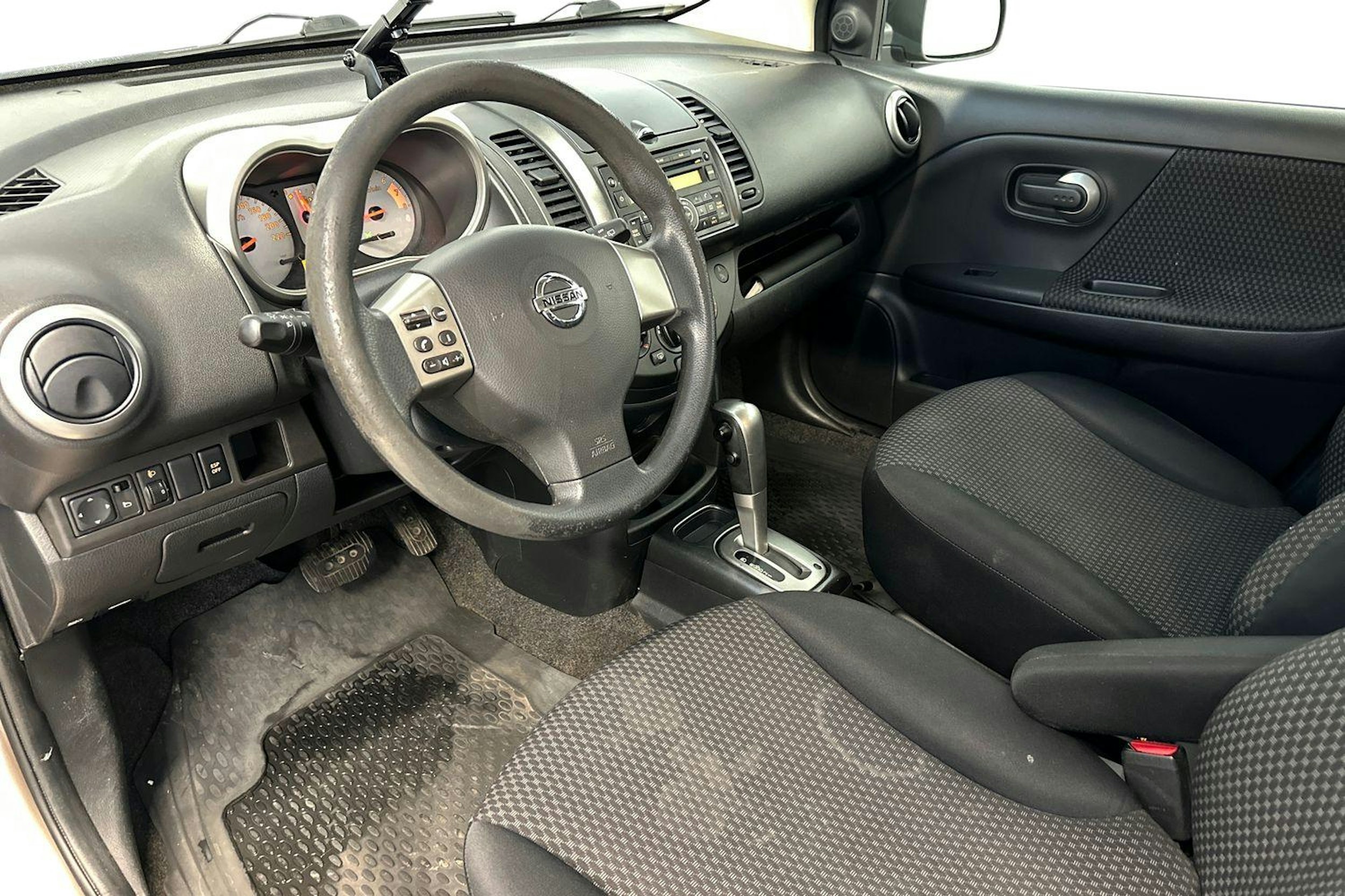 ruskea (beige) Nissan Note 2008 kuva 7.
