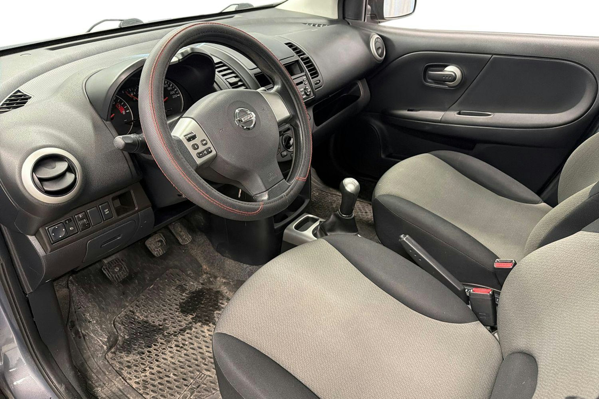 sininen Nissan Note 2009 kuva 3.