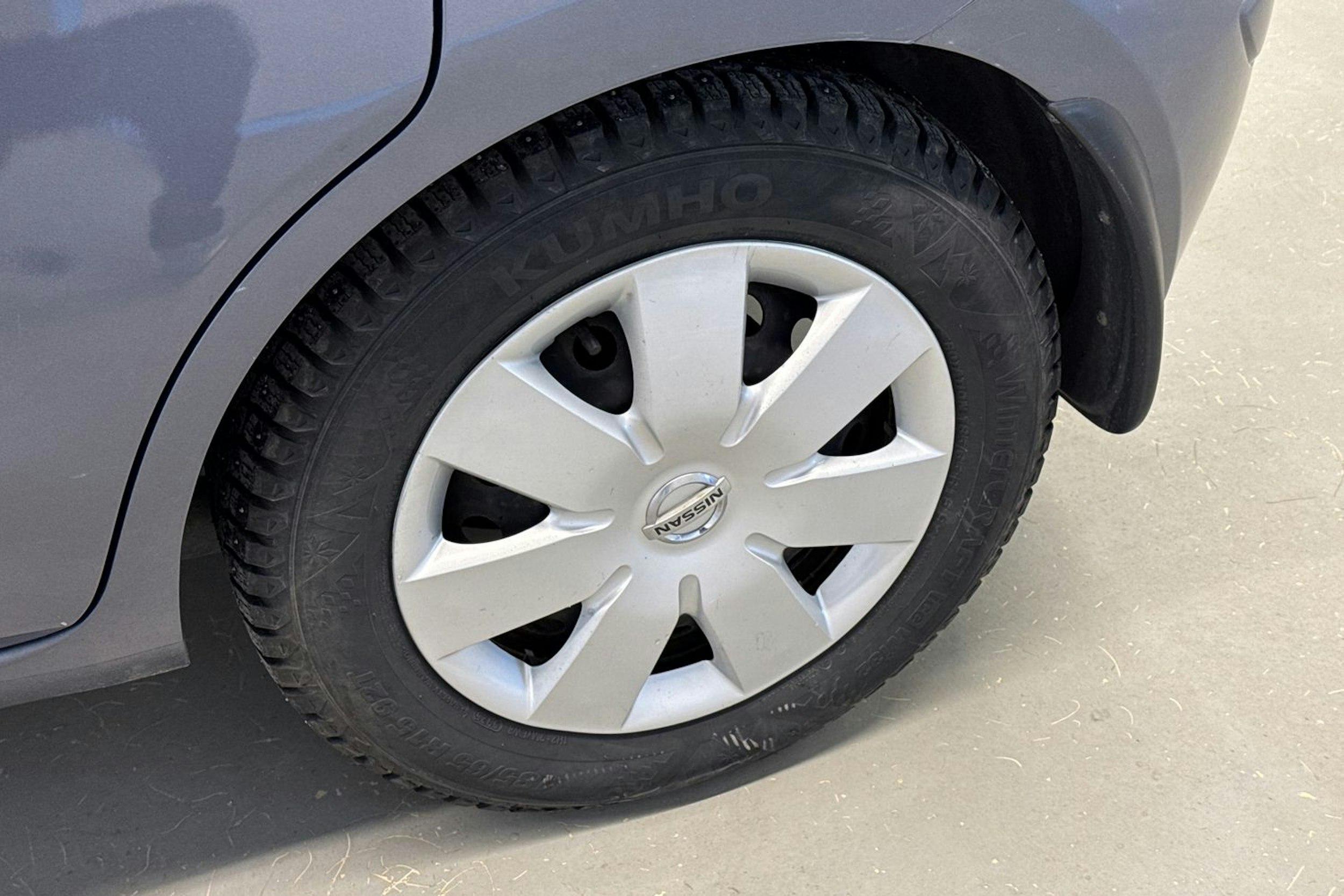 sininen Nissan Note 2009 kuva 13.