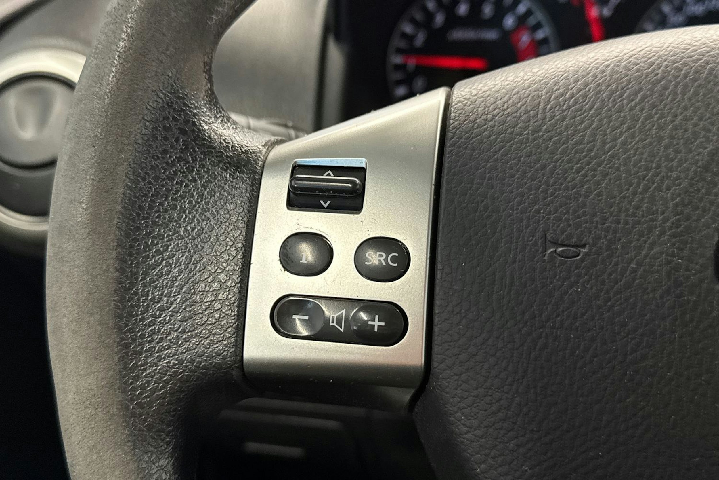 sininen Nissan Note 2009 kuva 16.