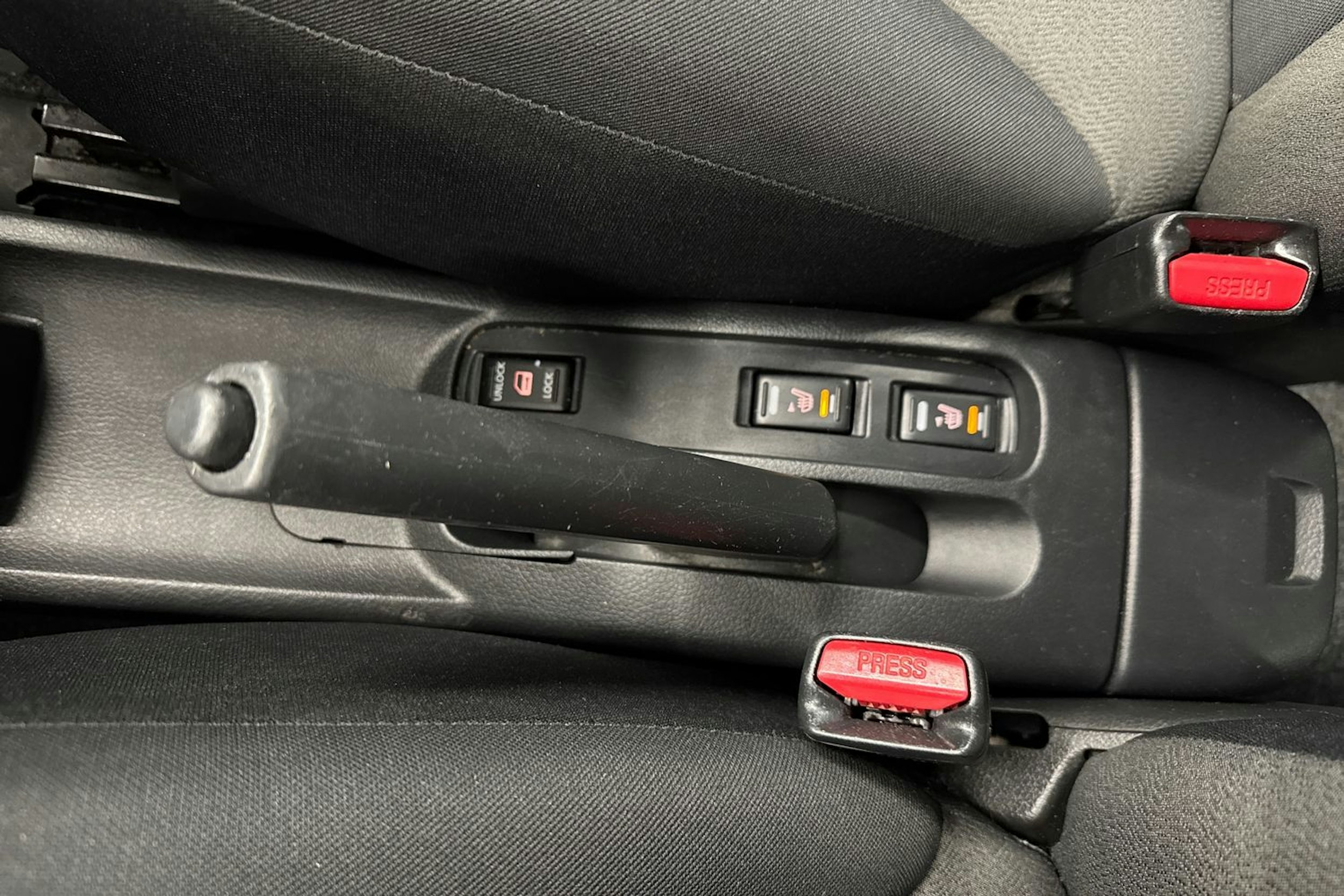 sininen Nissan Note 2009 kuva 19.