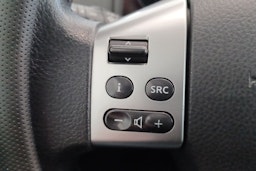 ruskea (beige) Nissan Note 2010 kuva 16.