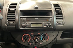 ruskea (beige) Nissan Note 2010 kuva 19.