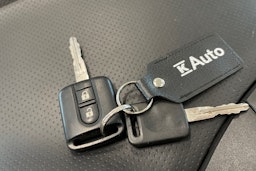 ruskea (beige) Nissan Note 2010 kuva 23.