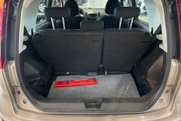 ruskea (beige) Nissan Note 2010 kuva 24.