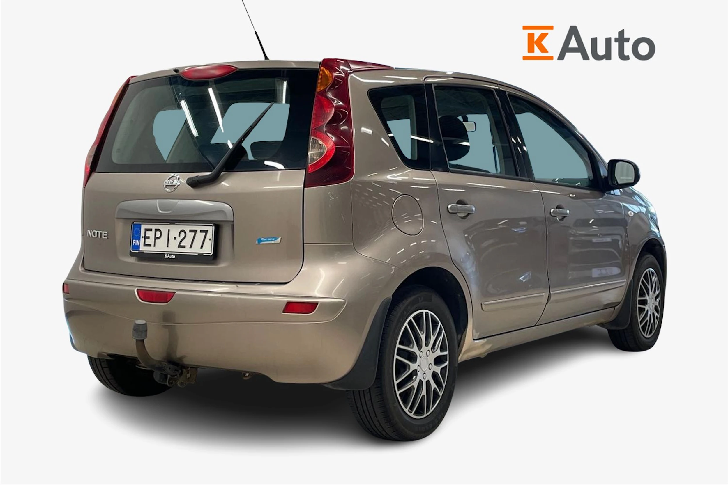 Ruskea (beige) Nissan Note 2011 kuva 2.