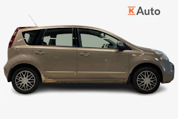 Ruskea (beige) Nissan Note 2011 kuva 5.