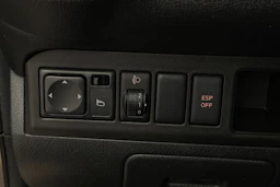 Ruskea (beige) Nissan Note 2011 kuva 12.