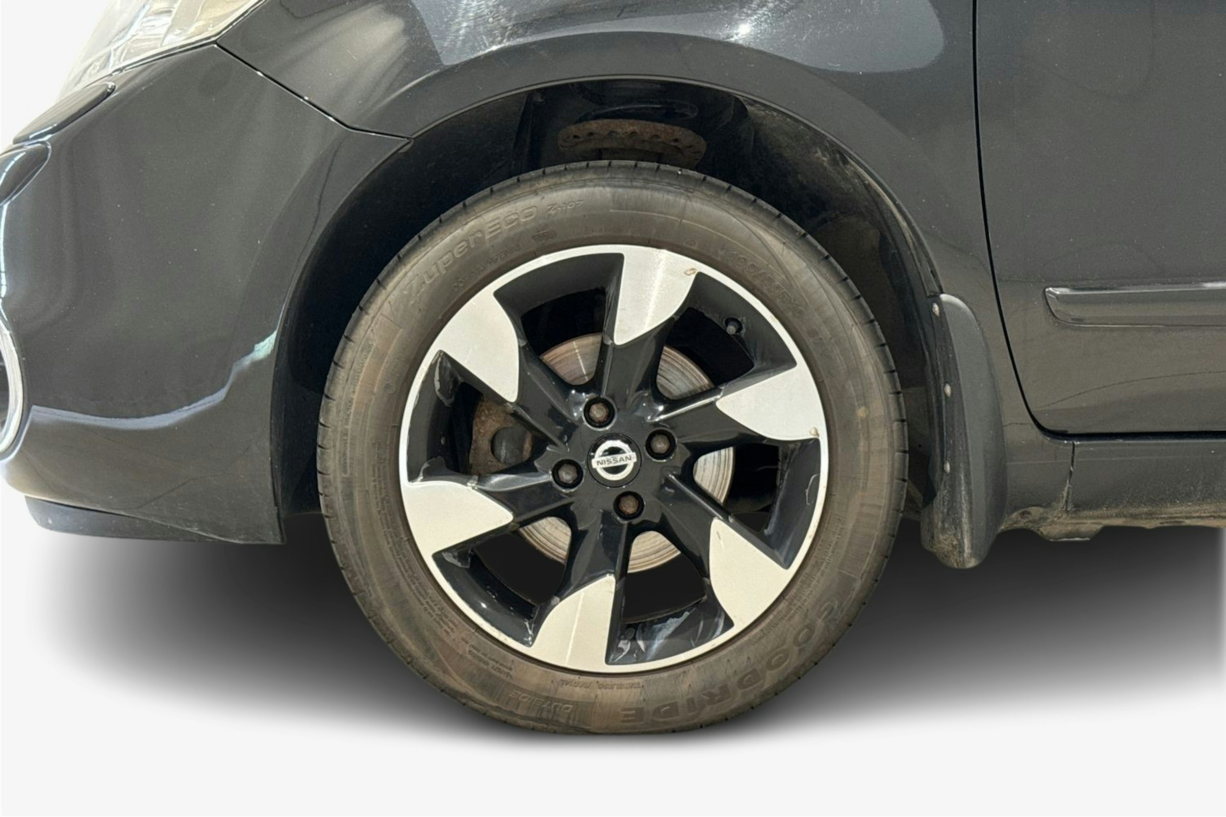 musta Nissan Note 2013 kuva 11.