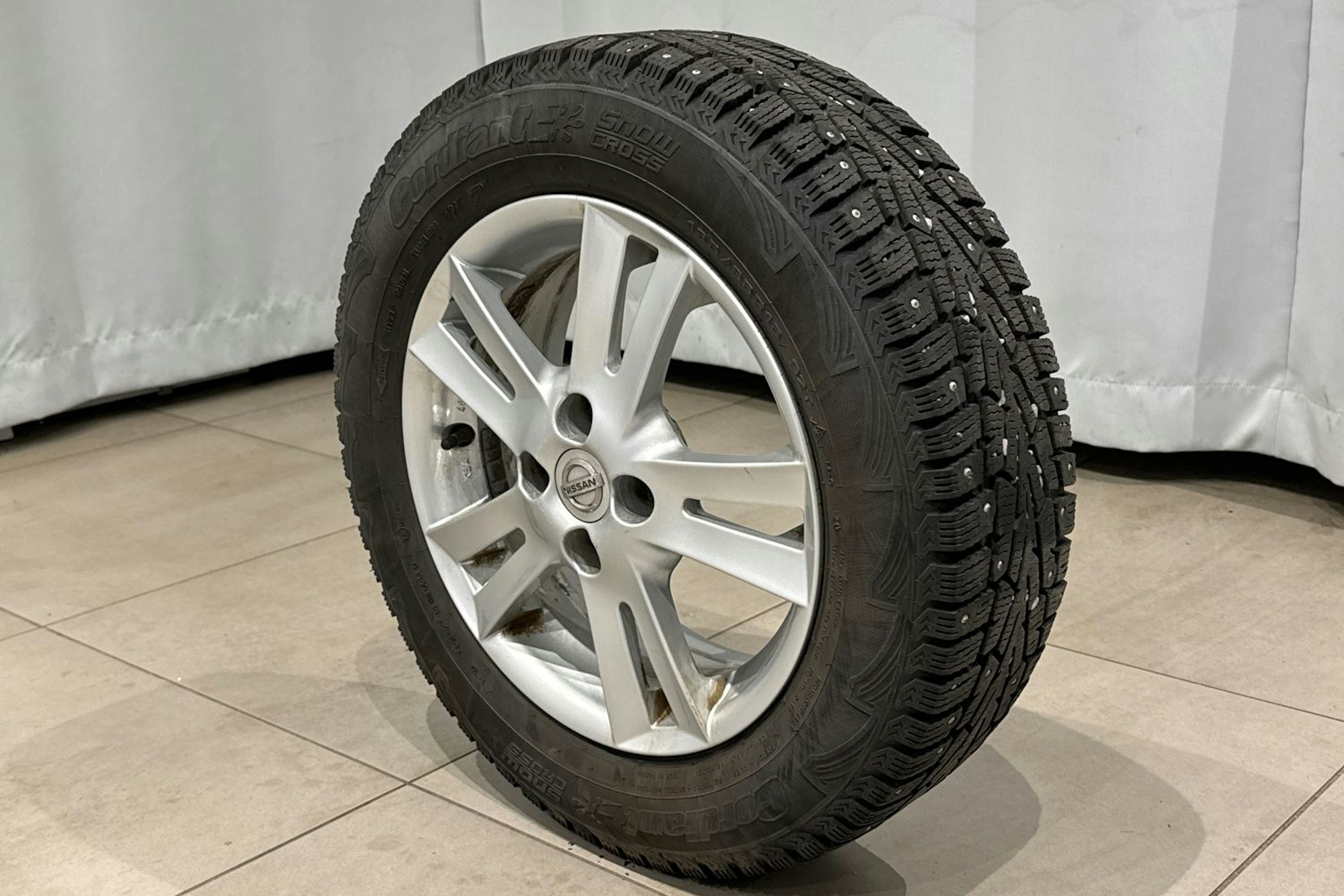 musta Nissan Note 2013 kuva 14.