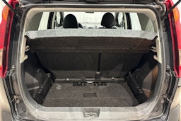 musta Nissan Note 2013 kuva 15.