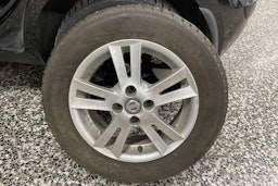 musta Nissan Note 2013 kuva 13.