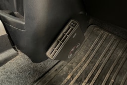 musta Nissan Note 2013 kuva 20.