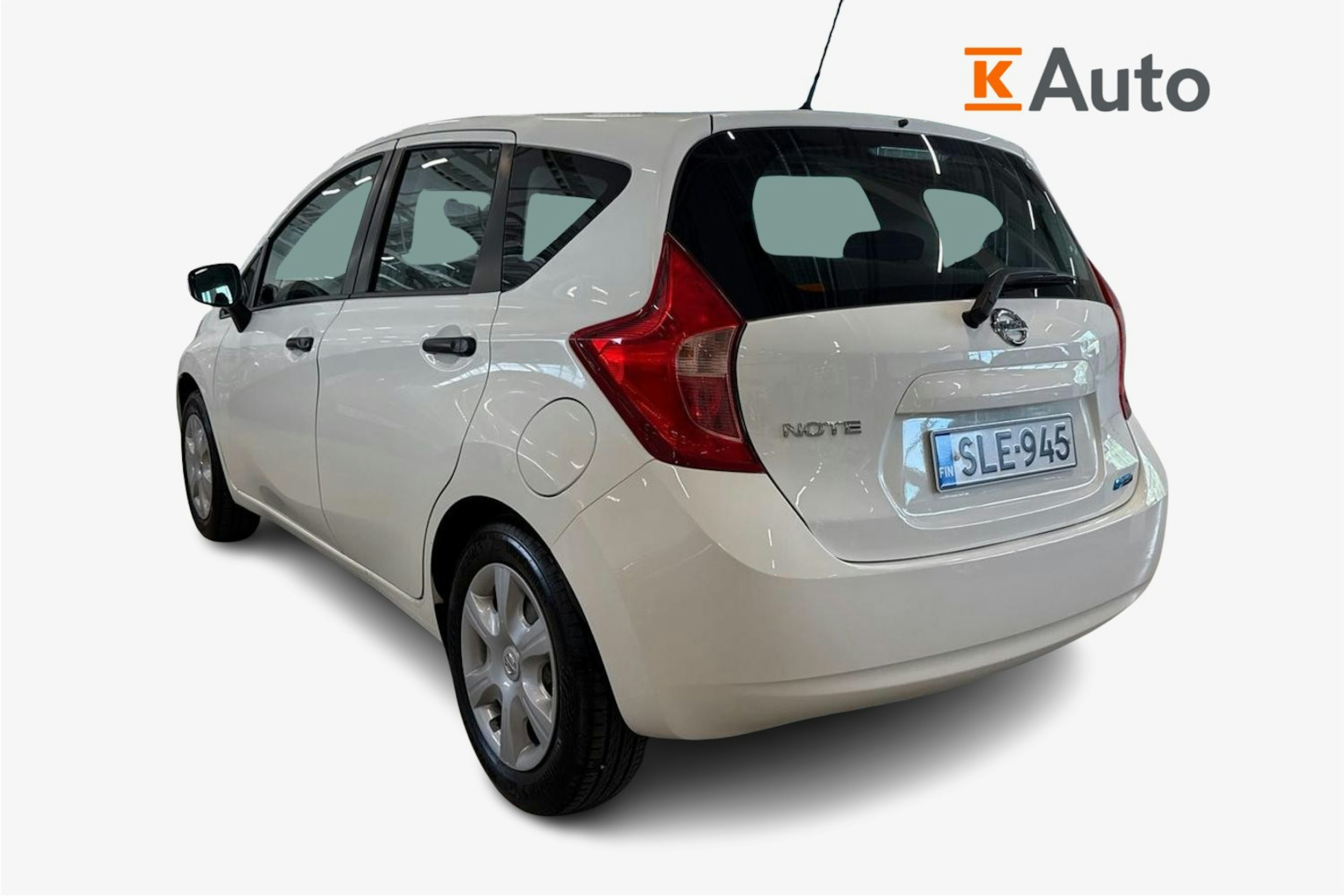valkoinen Nissan Note 2014 kuva 2.
