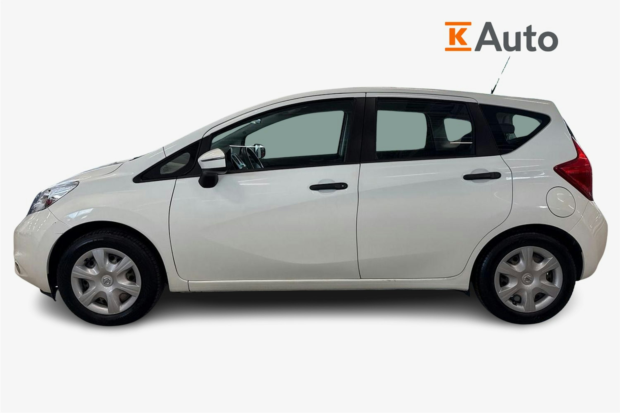 valkoinen Nissan Note 2014 kuva 6.