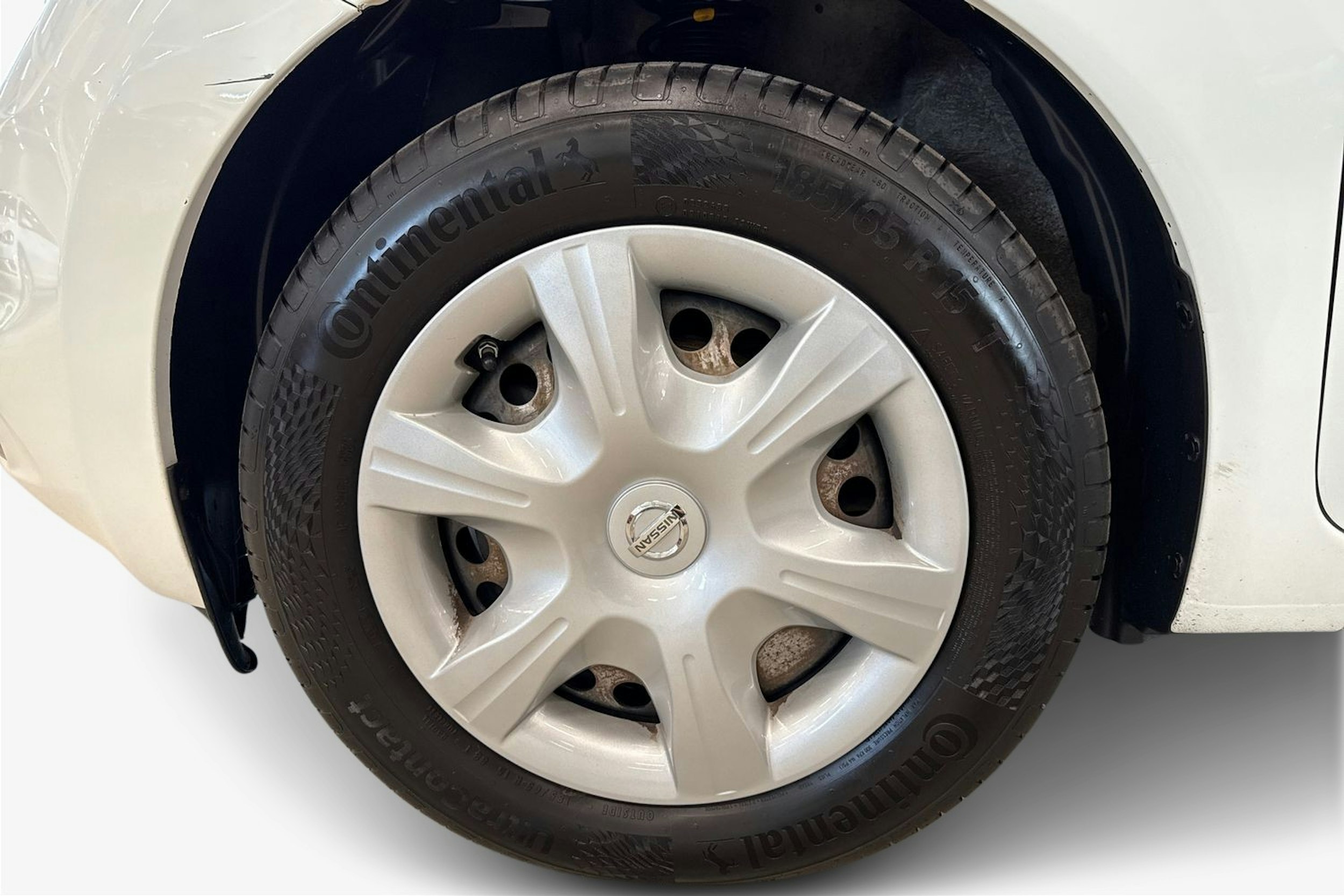 valkoinen Nissan Note 2014 kuva 11.