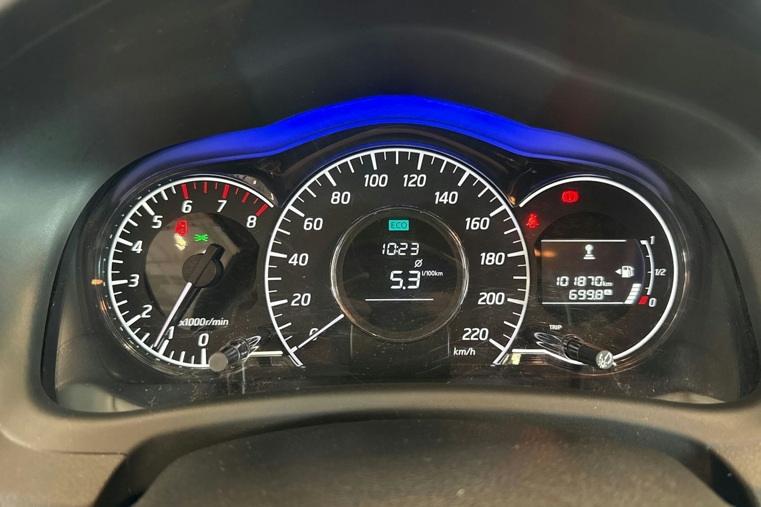 valkoinen Nissan Note 2014 kuva 16.