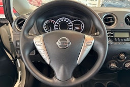 valkoinen Nissan Note 2014 kuva 17.