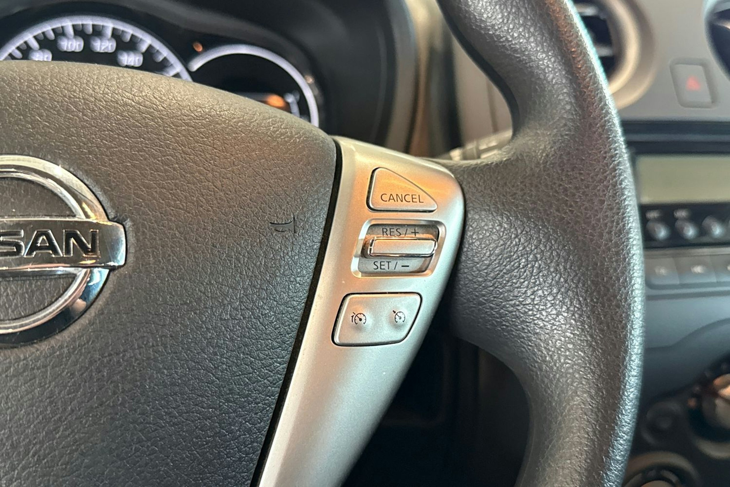 valkoinen Nissan Note 2014 kuva 19.