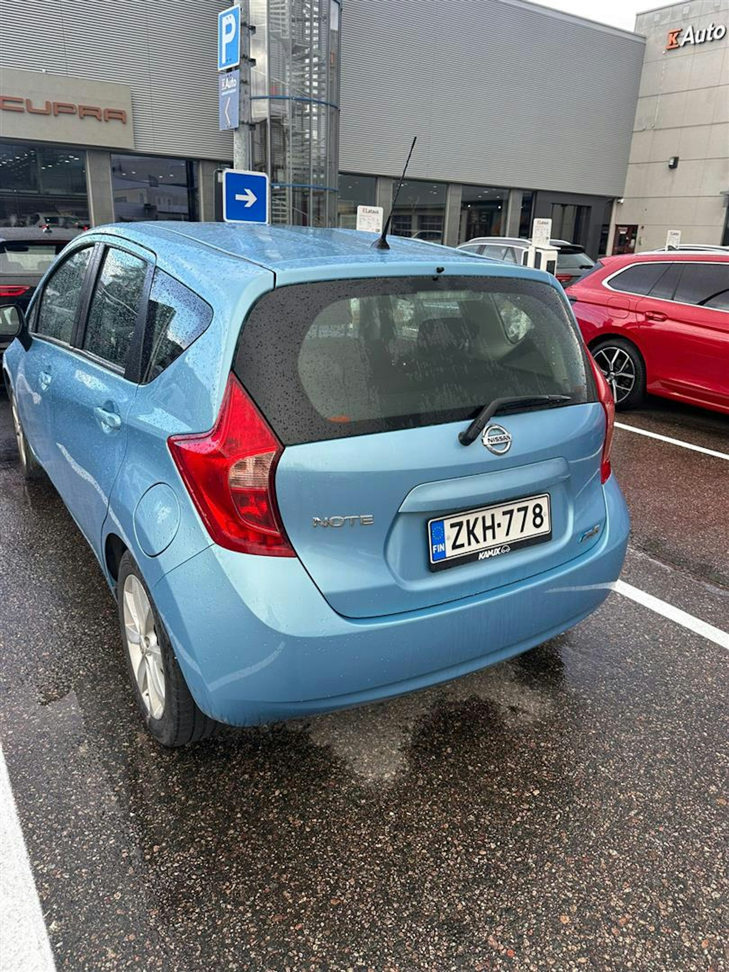Sininen Nissan Note 2014 kuva 3.