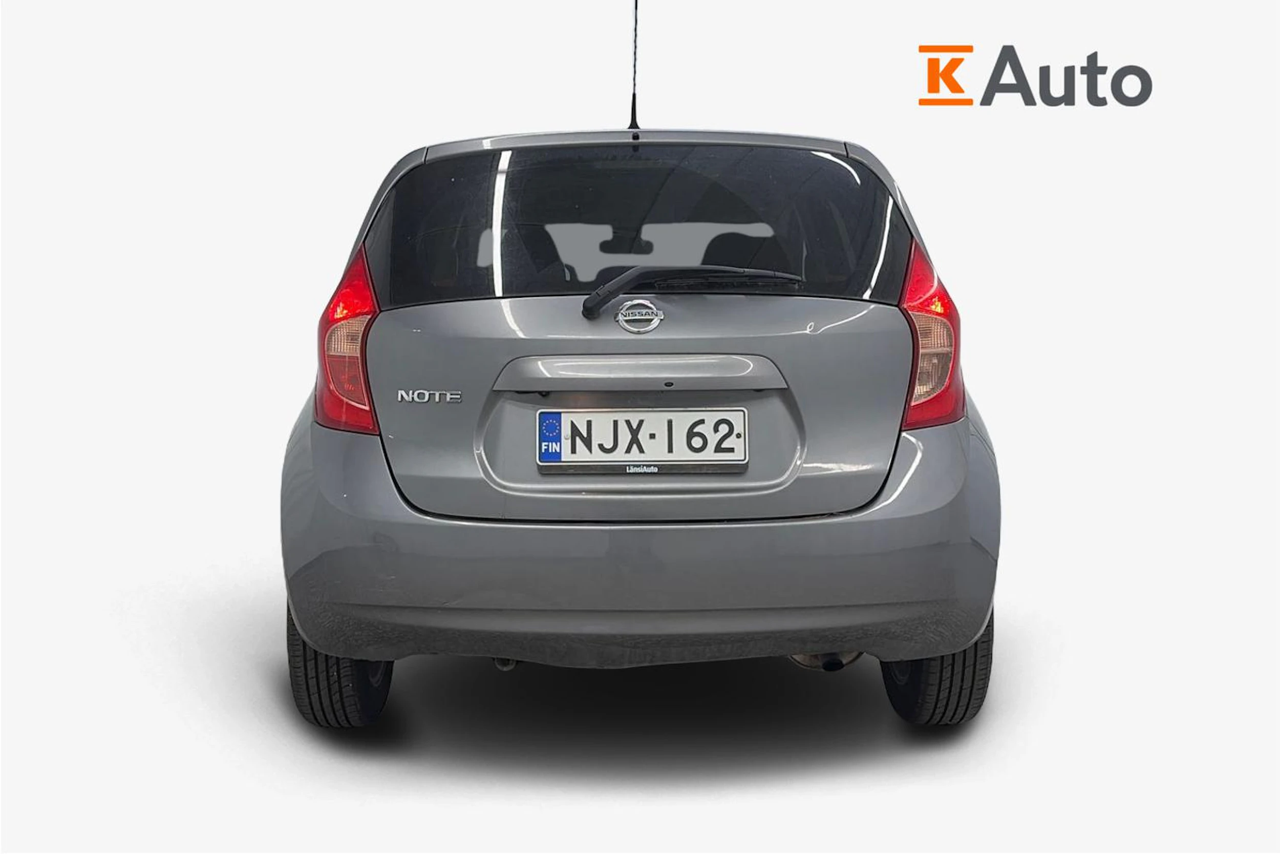 Harmaa Nissan Note 2015 kuva 3.