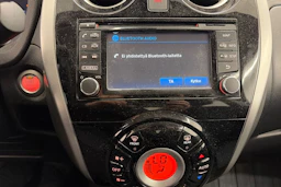 Harmaa Nissan Note 2015 kuva 18.