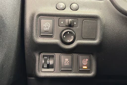Harmaa Nissan Note 2015 kuva 21.