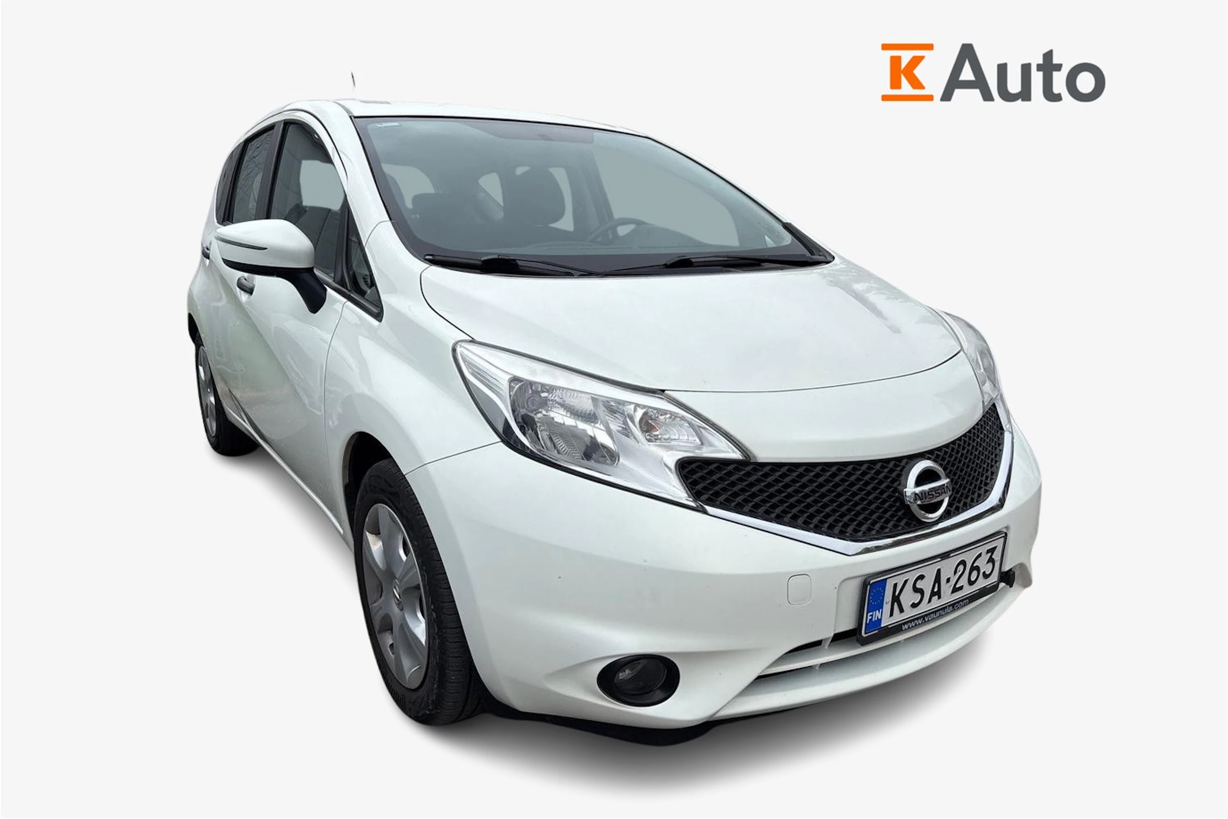 valkoinen Nissan Note 2016 kuva 1.
